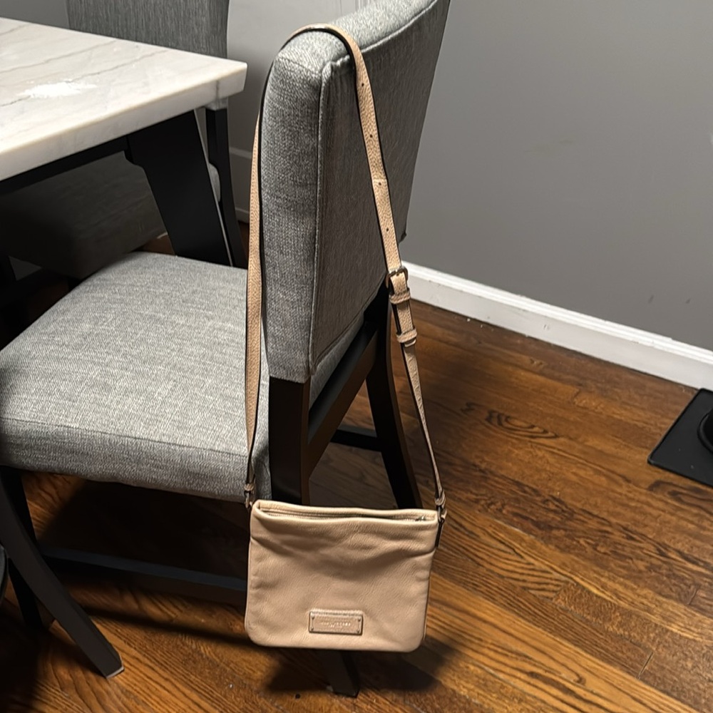 Marc Jacobs NY crossbody tan/nude bag - Picture 5 of 5